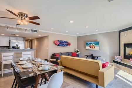 Awesome 3Br 2Bth 1 Block To Beach C2 นิวพอร์ทบีช ภายนอก รูปภาพ